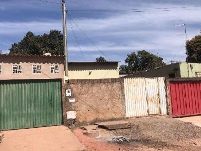 Casa venda em Região Geográfica Imediata de Luziânia, Região Integrada de Desenvolvimento do Distrito Federal e Entorno