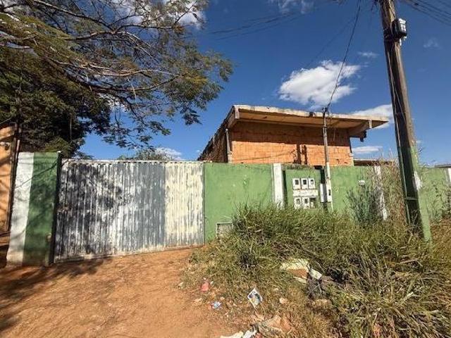 Casa venda em Região Geográfica Imediata de Luziânia, Região Integrada de Desenvolvimento do Distrito Federal e Entorno