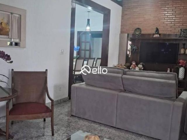 Casa venda em Pedro Leopoldo, Região Geográfica Intermediária de Belo Horizonte