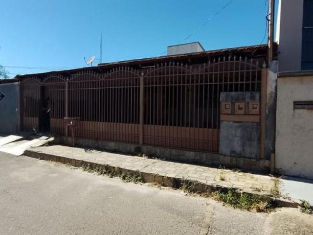 Casa venda em Região Geográfica Imediata do Distrito Federal, Região Integrada de Desenvolvimento do Distrito Federal e Entorno