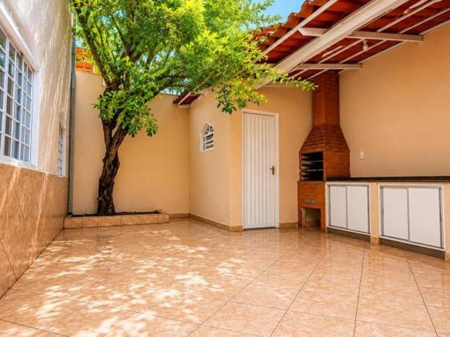 Casa venda em Região Geográfica Imediata do Distrito Federal, Região Integrada de Desenvolvimento do Distrito Federal e Entorno