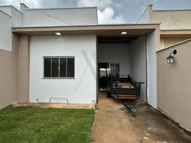 Casa venda em Goianésia, Região Geográfica Intermediária de Porangatu-Uruaçu