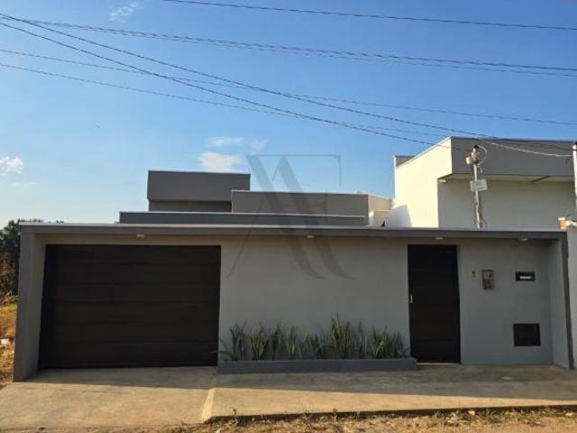 Casa venda em Goianésia, Região Geográfica Intermediária de Porangatu-Uruaçu