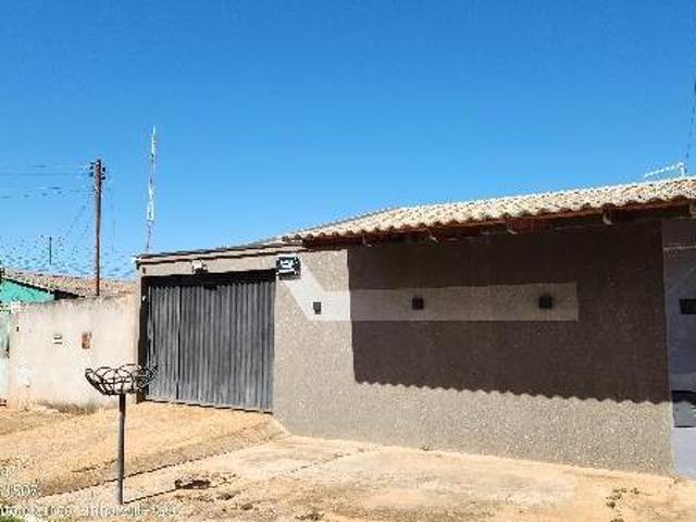 Casa venda em Região Geográfica Imediata de Águas Lindas de Goiás, Região Integrada de Desenvolvimento do Distrito Federal e Entorno