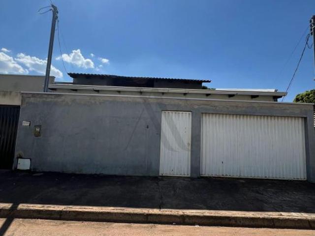 Casa venda em Goianésia, Região Geográfica Intermediária de Porangatu-Uruaçu