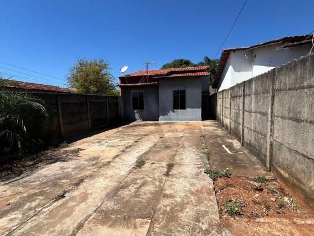 Casa venda em Goianésia, Região Geográfica Intermediária de Porangatu-Uruaçu
