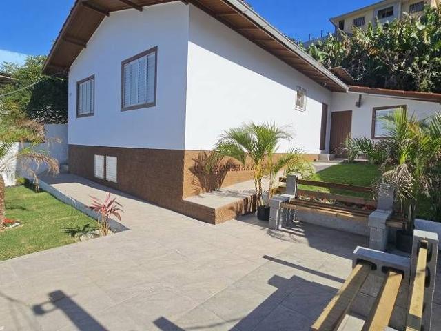Casa aluguel em Região Geográfica Imediata de Florianópolis, Desterro