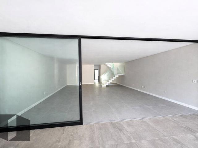 Casa aluguel em Região Geográfica Imediata do Rio de Janeiro, Região Metropolitana do Rio de Janeiro