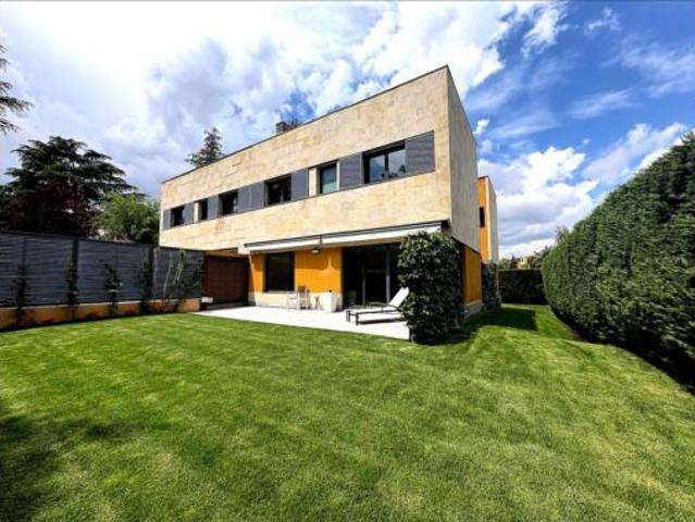 Chalet en alquiler en Alcobendas, Madrid
