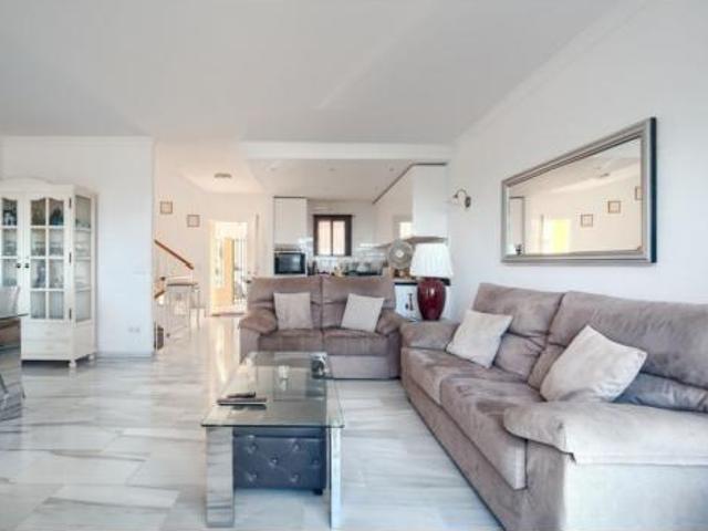 Chalet en alquiler en Chaparral, Costa del Sol Occidental