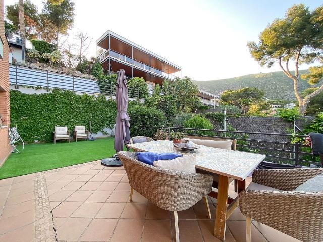 Villa en alquiler en Castelldefels