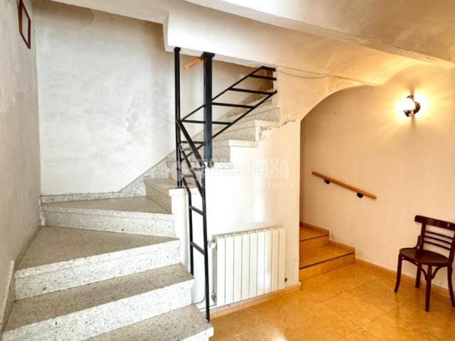 Villa en venta en Almoguera