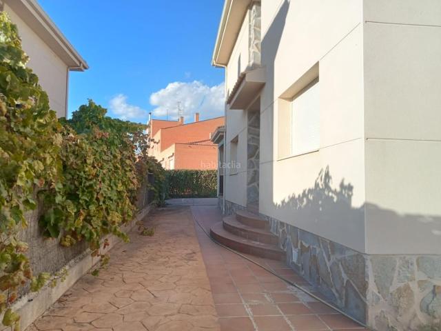 Chalet en venta en Almonacid de Zorita, Guadalajara