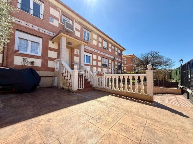 Chalet en venta en Alovera, Castilla-La Mancha