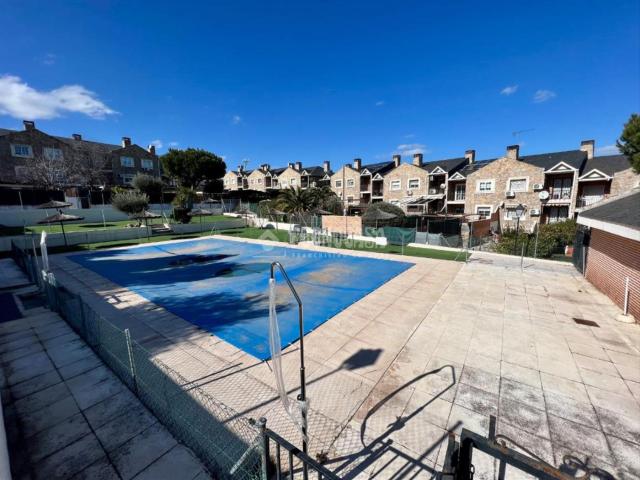 Villa en venta en Arroyomolinos, Ciudad Jardín