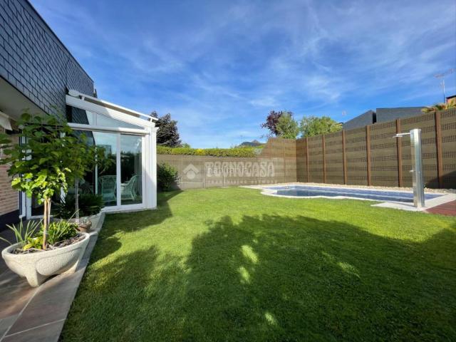 Chalet en venta en Arroyomolinos, Madrid