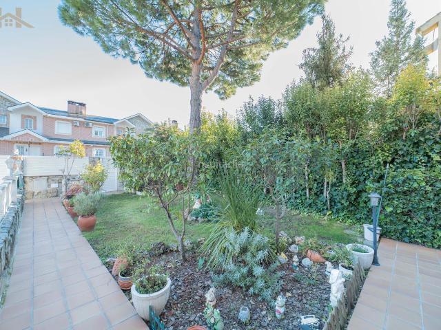 Chalet en venta en Arroyomolinos, Madrid