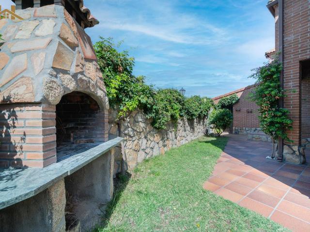 Villa en venta en Arroyomolinos, Ciudad Jardín