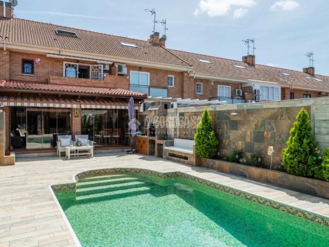 Chalet en venta en Arroyomolinos, Madrid