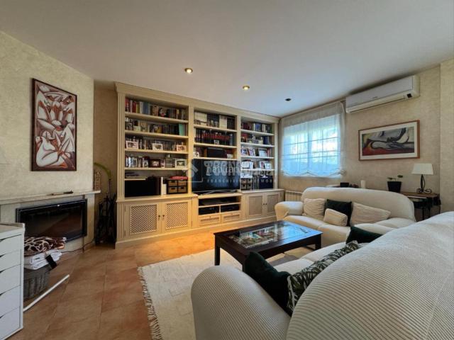 Chalet en venta en Arroyomolinos, Madrid