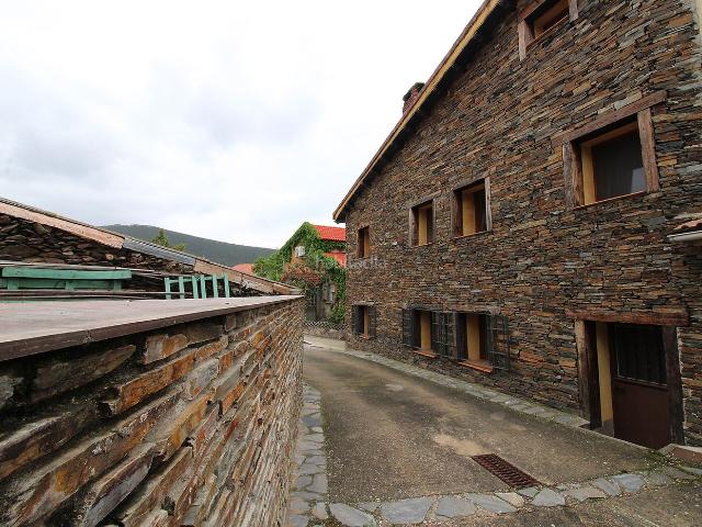 Chalet en venta en El Atazar, Madrid