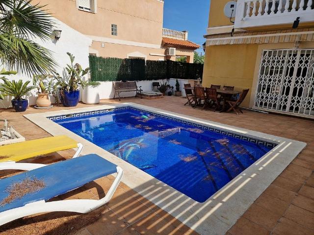Chalet en venta en Miami Platja, Baix Camp