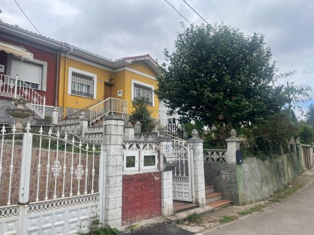 Chalet en venta en Avilés, Asturias