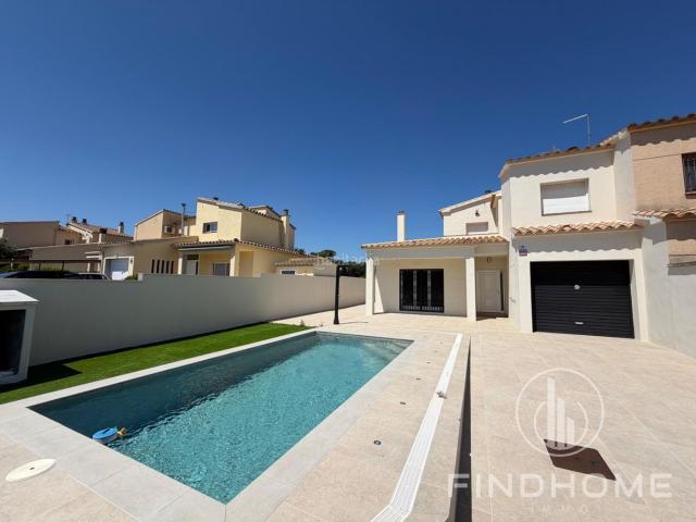 Chalet en venta en Mas Pau, Alt Empordà
