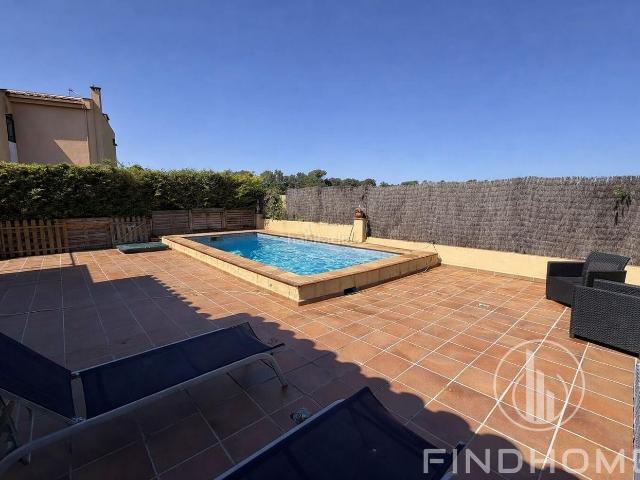 Chalet en venta en Mas Pau, Alt Empordà