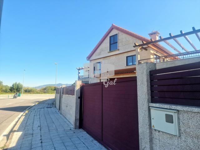 Chalet en venta en Baiona, Vigo