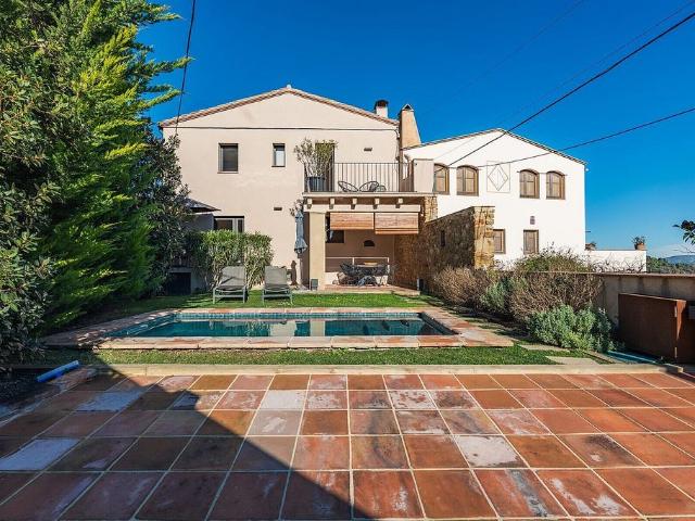 Chalet en venta en Castell d'Empordà, Baix Empordà