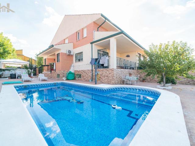 Chalet en venta en Batres, Madrid