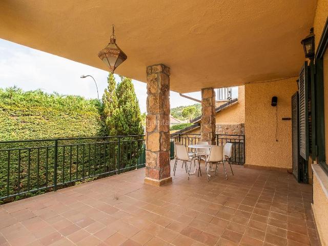 Villa en venta en Becerril De La Sierra