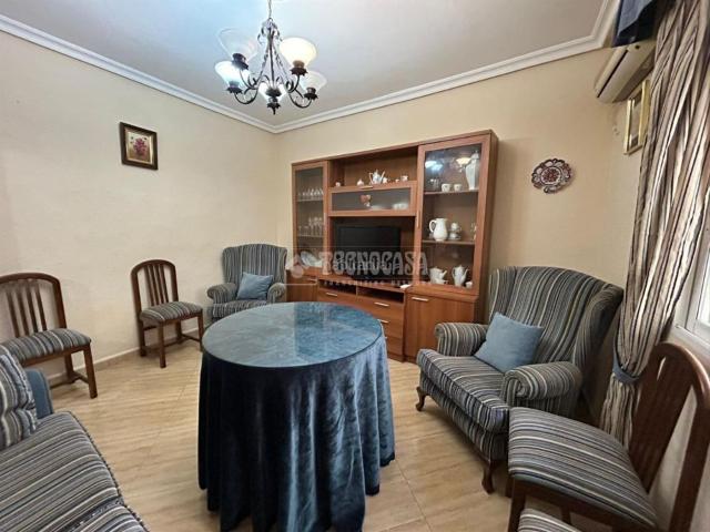 Villa en venta en Begíjar