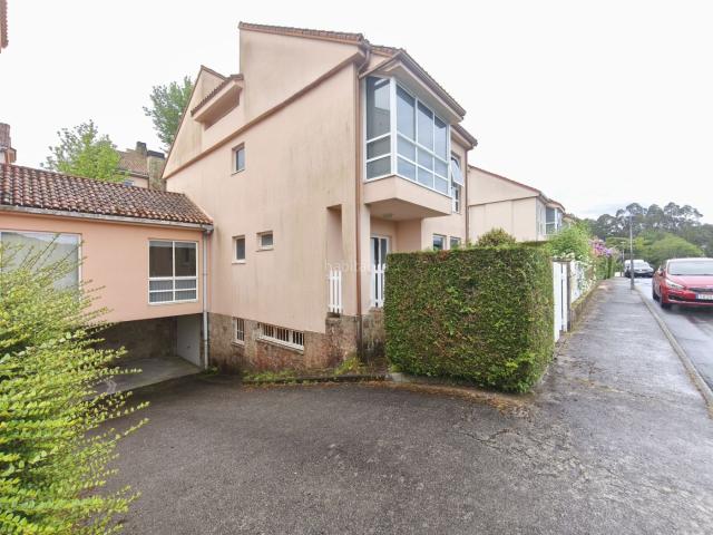 Chalet en venta en Brión, Santiago