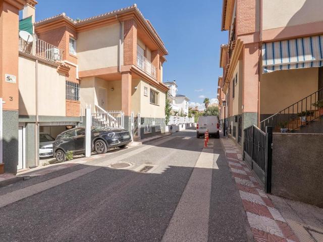 Chalet en venta en Cájar, Granada