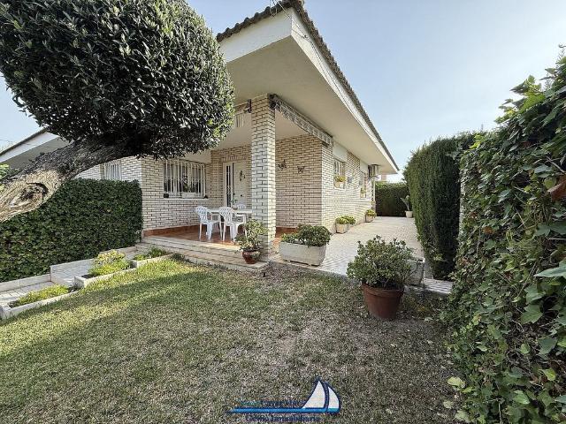 Chalet en venta en Vilafortuny, Baix Camp