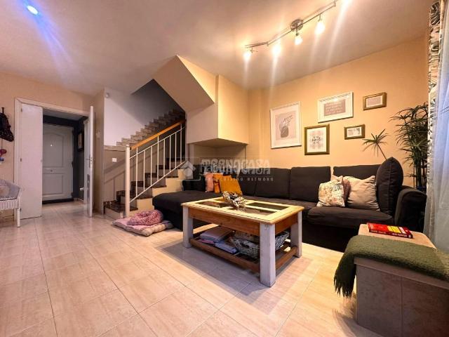 Chalet en venta en Camarma De Esteruelas, Madrid