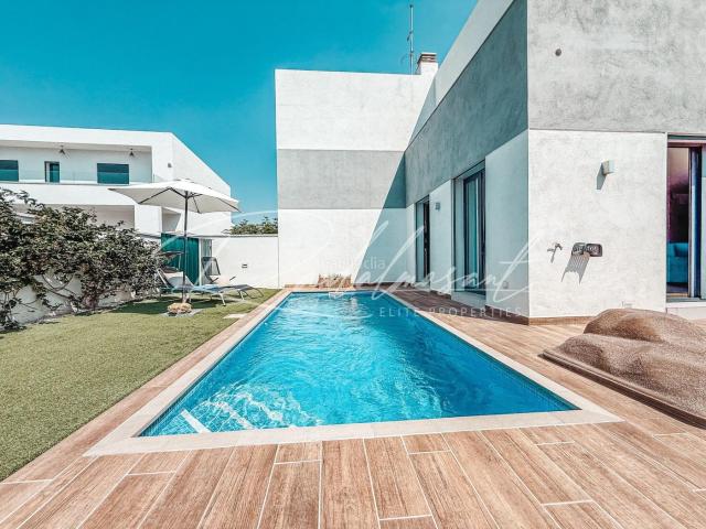 Chalet en venta en Vilafortuny, Baix Camp