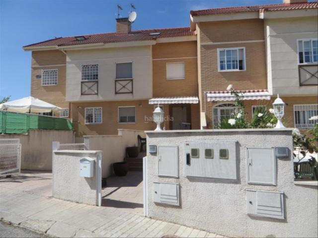 Chalet en venta en Campo Real, Madrid