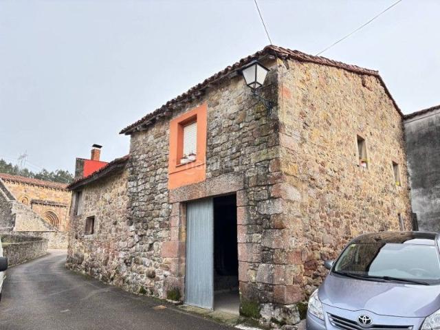 Chalet en venta en Cartes, Cantabria