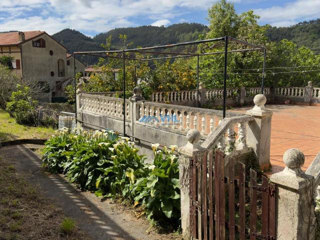 Chalet en venta en Casco Histórico, Castro-urdiales