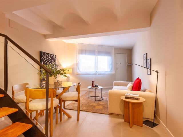 Chalet en venta en Almeda, Cornellà De Llobregat