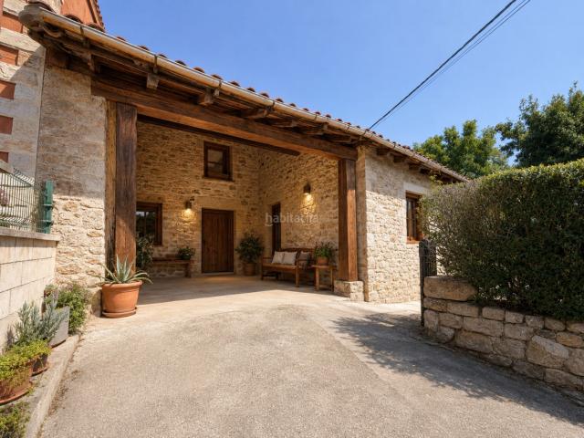 Chalet en venta en Los Corrales De Buelna, Cantabria