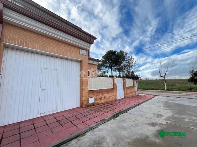 Chalet en venta en Erustes, Castilla-La Mancha