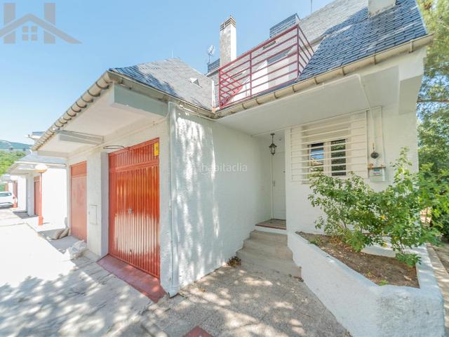 Villa en venta en El Escorial, Urbanización Parque Real