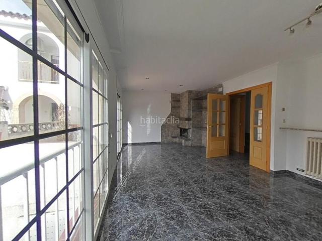 Chalet en venta en Montjuïc, Gironès