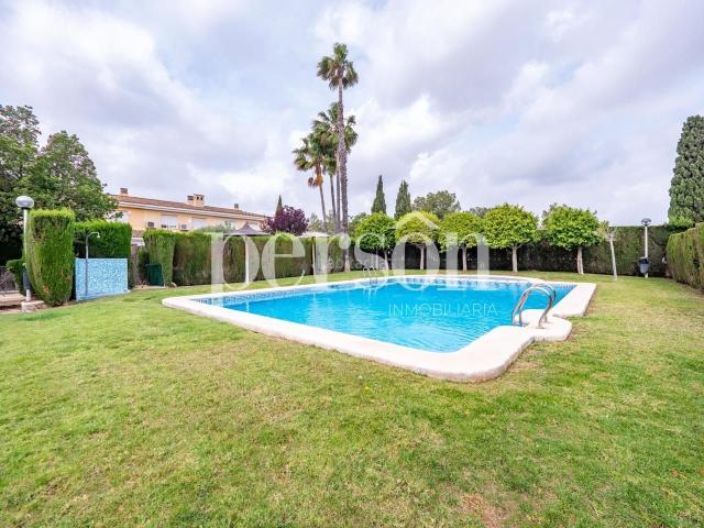 Chalet en venta en Campolivar, l'Horta Nord
