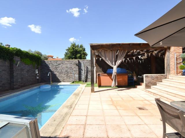 Chalet en venta en Griñón, Madrid