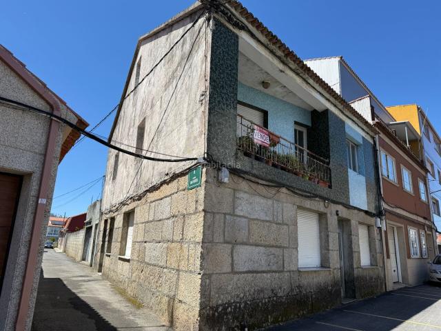 Chalet en venta en O Grove, O Salnés